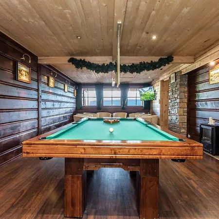 Holiday home Walczakow -blue Cave