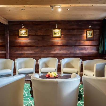 Holiday home Walczakow -blue Cave *