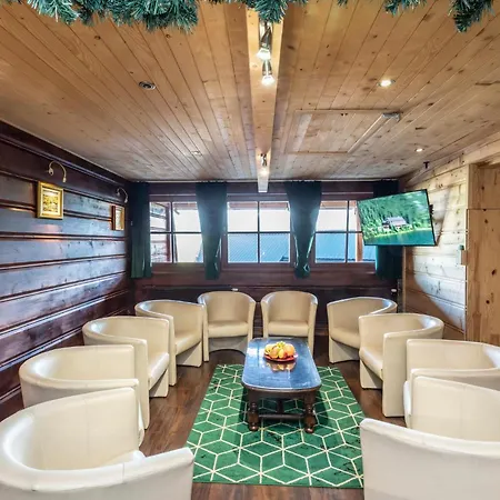 Holiday home Walczakow -blue Cave